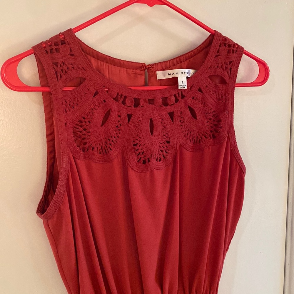 Mid-thigh length dress